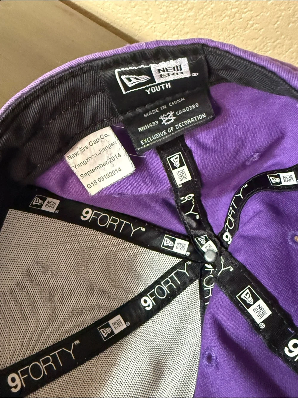 New Era NY Yankees Youth 9FORTY Purple Pink Sequin Hat